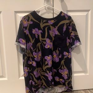 Shirt with Iris flower pattern